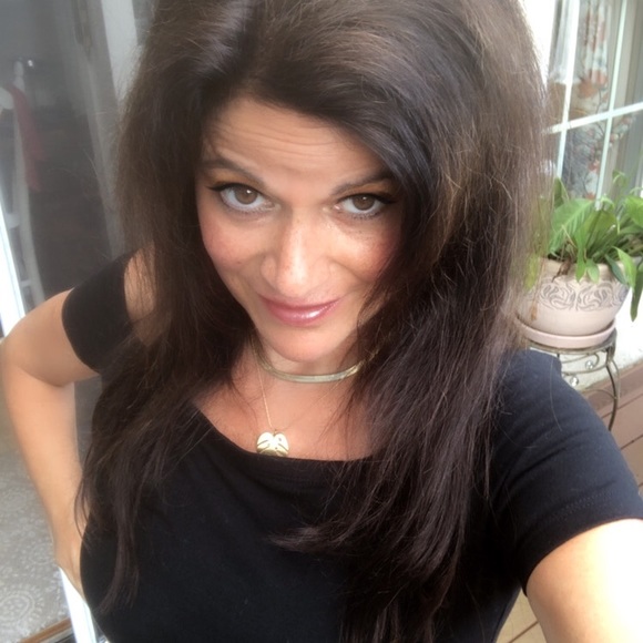 Meet your Posher, Maureen - Picture 5 of 5